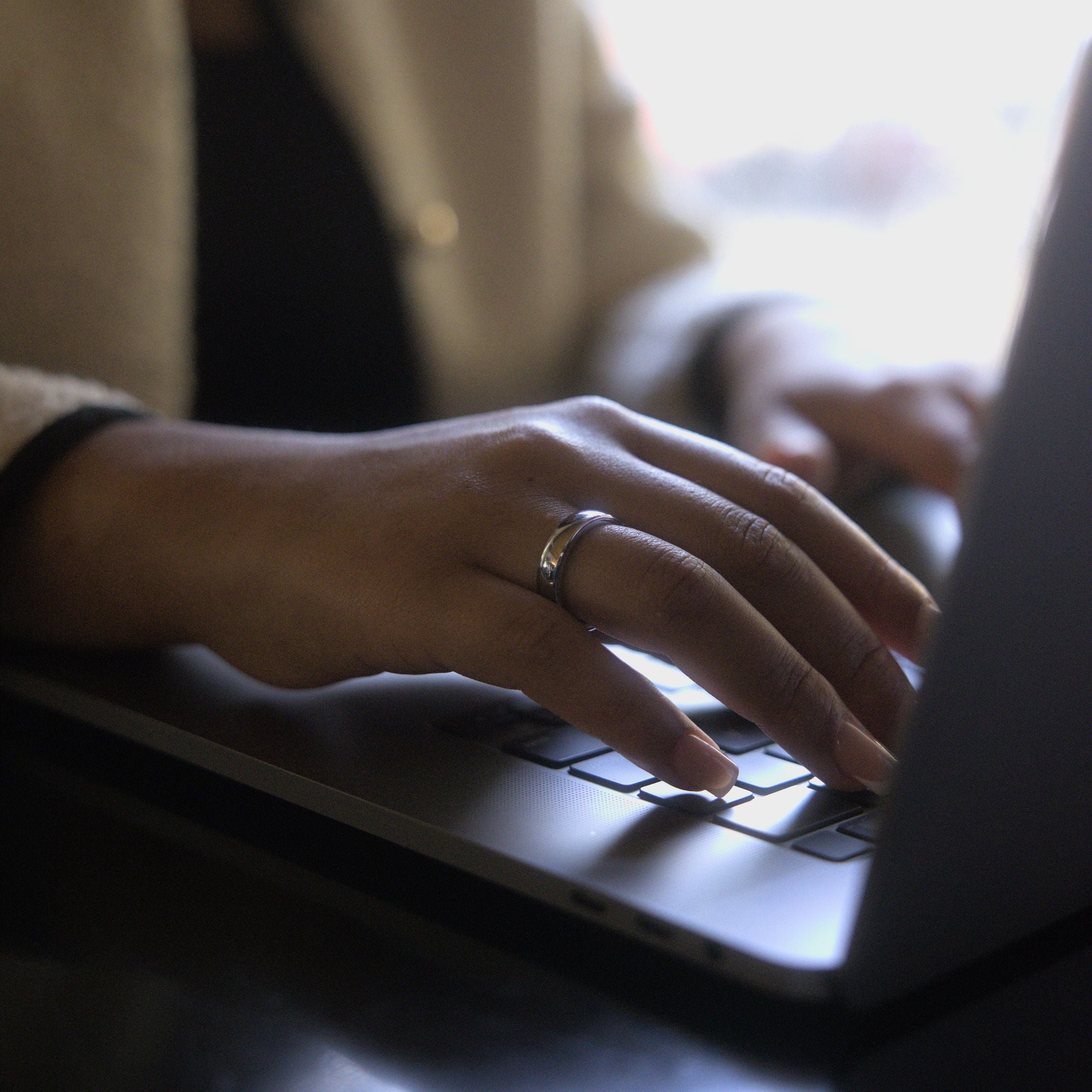 Slim Shiny Silver PAGO